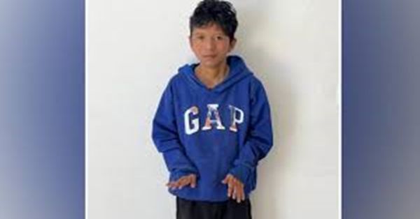 Ayúdanos a encontrar a los familiares de este pequeño