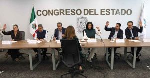 Abordan diputados la Comunicación de la Ciencia Política Científica