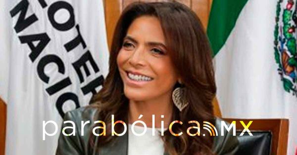 Encabeza Olivia Salomón el sorteo conmemorativo de la Reina Roja