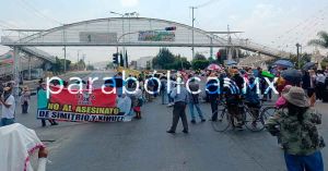 Se extiende a Periférico caos por bloqueo en la federal Puebla-Atlixco