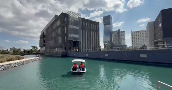 Estrenan paseos en lancha en lago del CIS