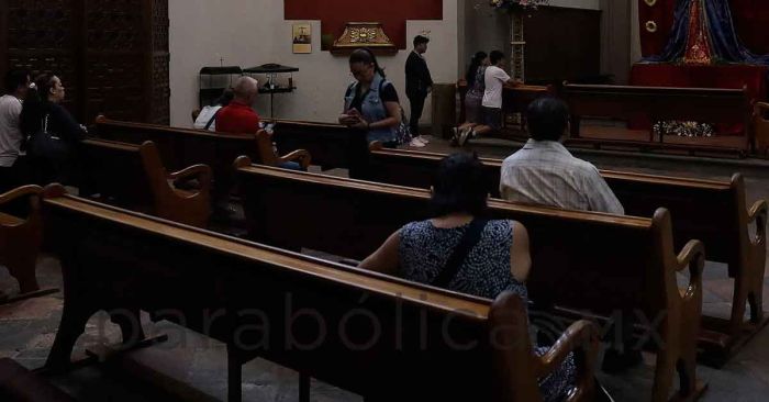 Celebran Misa de la Cena del Señor
