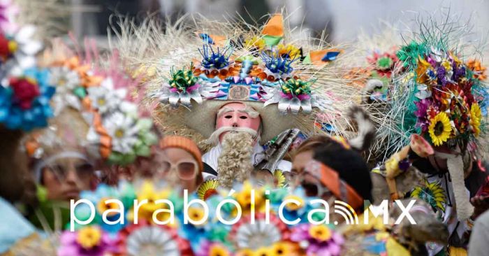 Brilla el  Carnaval de Huejotzingo en el Tianguis Turístico 2025