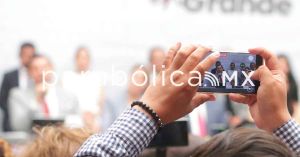 Encabeza Armenta la conferencia mañanera de Puebla 