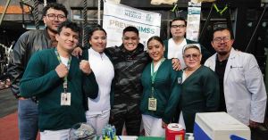 Dedica medico peleador de UFC próximo encuentro a pacientes y personal del IMSS