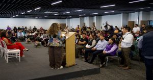 Es la educación el único camino para la transformación y el cambio social: Laura Artemisa