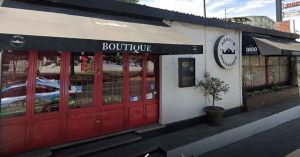 Asaltan a comensales del restaurante &ldquo;Abasto&rdquo; en Zavaleta; detienen a 3