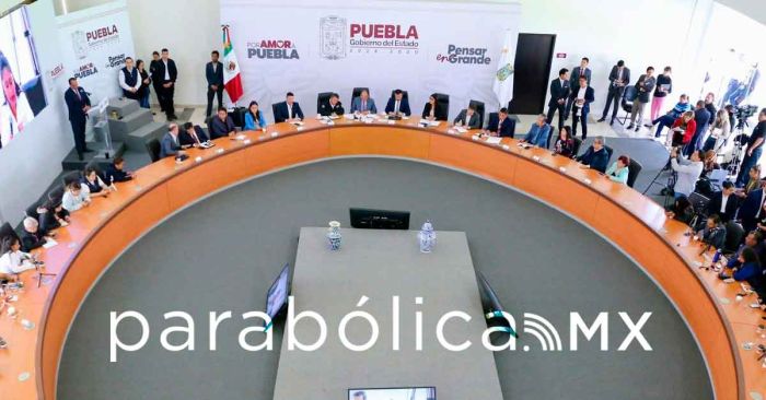 Destaca Edgar Chumacero inversi&oacute;n superior a 942 mdp en obra comunitaria para Puebla