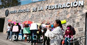 Exigen justicia activistas violentadas de Iz&uacute;car