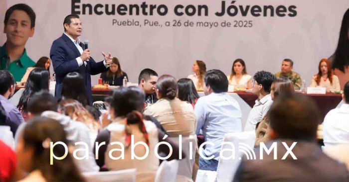 Son los jóvenes, el motor para la transformación de Puebla: Armenta