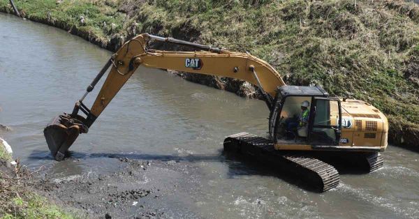 Avanzan acciones de limpia y desazolve en la capital