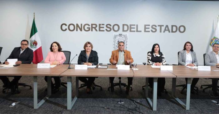 Aprueban en comisi&oacute;n regulaci&oacute;n de motocicletas en Puebla
