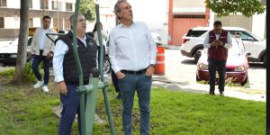 Inspecciona Pepe Chedraui labores de chapeo y rehabilitaci&oacute;n en el parque Las Palmas