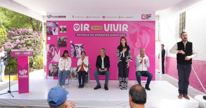 Entregan Pepe Chedraui y MariElise Budib aparatos auditivos