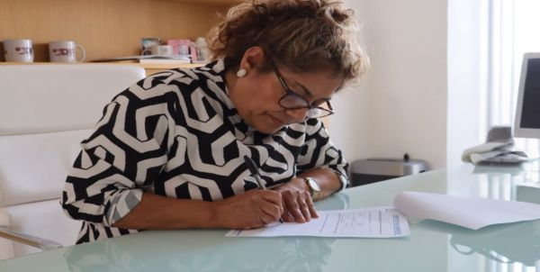 Firma convenio SMDIF Cuautlancingo con  &ldquo;M&eacute;dicos Especialistas GRUMESA&rdquo;