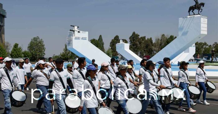 Realizan el pase de revista previo al desfile del 5 de Mayo