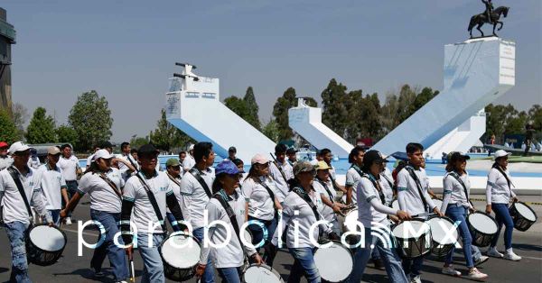 Realizan el pase de revista previo al desfile del 5 de Mayo