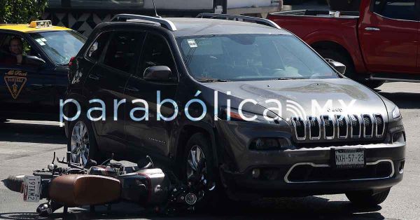 Atropellan a motociclista en el Bulevar 5 de mayo