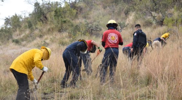 Capacita San Pedro Cholula en combate a incendios forestales