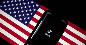 Extiende Trump plazo para que TikTok se desligue de su matriz china