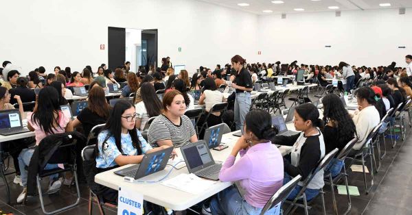 Realiza BUAP proceso de Admisión 2025 completamente en línea