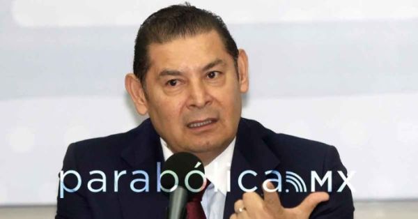 Encabeza Armenta la conferencia ma&ntilde;anera de Puebla