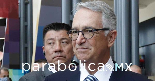Patrocina Ricardo Salinas boicot judicial; le exigen pagar sus impuestos