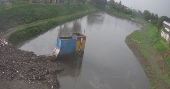 Impactan r&aacute;fagas de viento y lluvia a Puebla capital