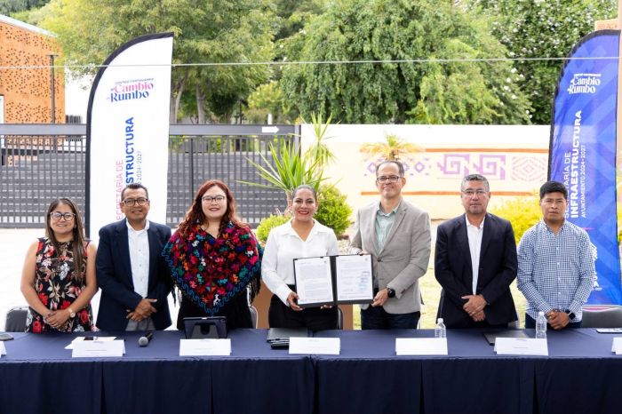Firman convenio Lupita Cuautle e INAH