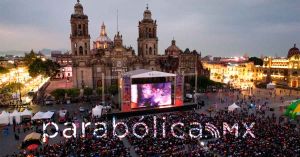 Disfrutan más de 15 mil personas de &quot;Flow&quot; en el Zócalo CDMX