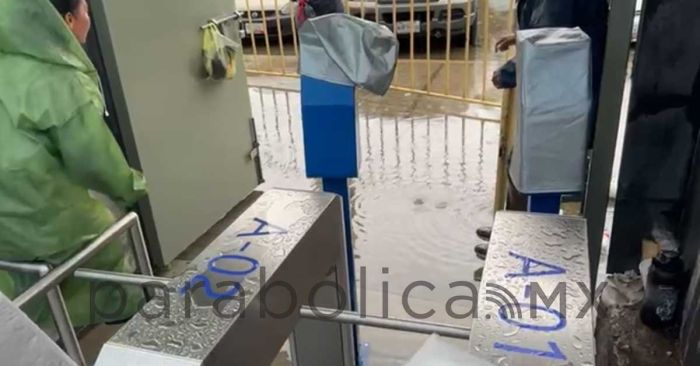 Inundados los accesos al estadio Cuauht&eacute;moc