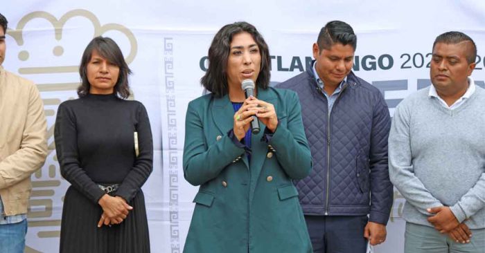 Arranca Omar Muñoz trabajos para arco techo en bachillerato