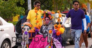 Reúne IMJUVE a cientos de personas en Rodada y Carrera por la Paz, edición Día de Muertos