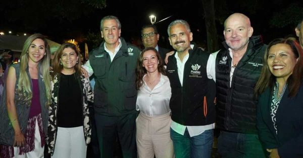 Inaugura Pepe Chedraui rehabilitaci&oacute;n de la fuente del Jard&iacute;n El Carmen