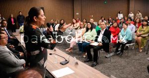 Reconoce Congreso a personal con m&aacute;s de 20, 30 y 40 a&ntilde;os de servicio