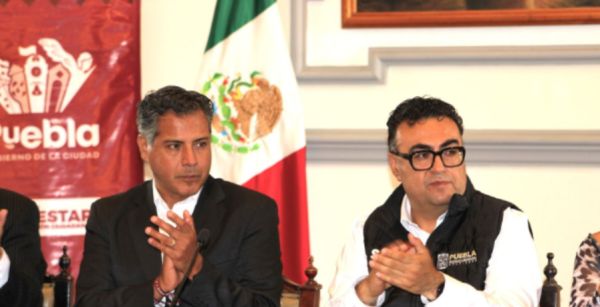 Firma Ayuntamiento de Puebla convenio para jornadas de salud