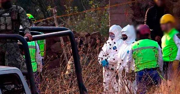 Hallan una fosa clandestina con 17 cuerpos humanos en Guanajuato