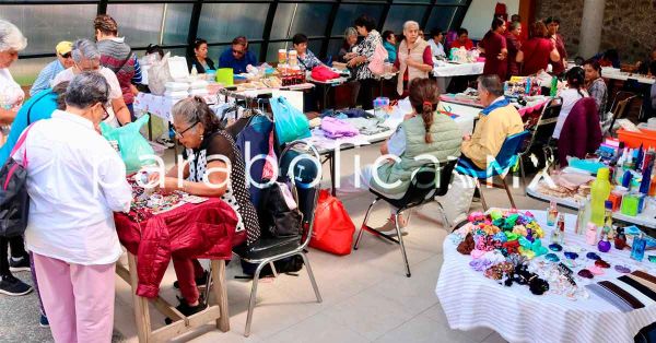 Promueve DIF el “mercadito” en Casa del Abue