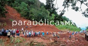 &ldquo;Trabajamos para restablecer la salud y los accesos&rdquo;: Armenta a pobladores de Naupan
