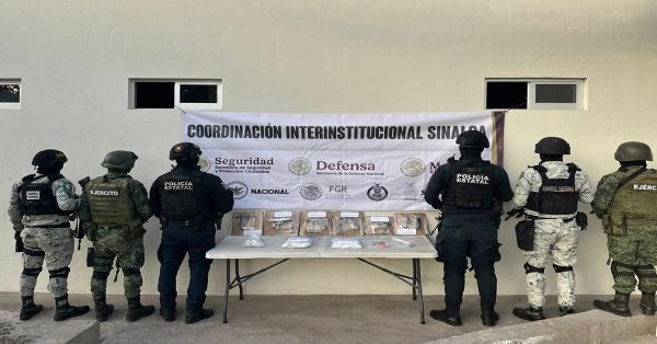 Decomisan armas, drogas y dinero en el penal de Culiacán, Sinaloa