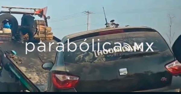 Reportan volcadura en Perif&eacute;rico y Carmelitas