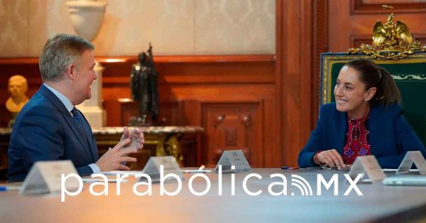 Recibe Sheinbaum al presidente de Scotiabank