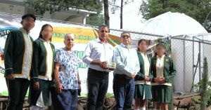 Apoya Secretaría de Bienestar municipal a estudiantes premiados en Congreso del Estado