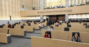 Avala Congreso reformas para regular motocicletas