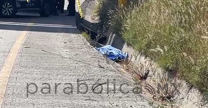 Muere hombre al caer de puente de Momoxpan y Periférico