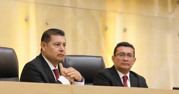Contrastan visiones en el Congreso de Puebla por Primer Informe de Alejandro Armenta