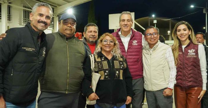 Entrega Pepe Chedraui iluminación LED San Ramón Castillotla