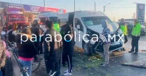 Deja cuatro peregrinos lesionados choque en el Periférico