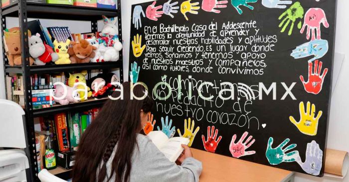 Ofrece DIF múltiples servicios en la Casa del Adolescente 