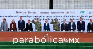 Rinden Sheinbaum y gobernadores homenaje al personal que apoyó ante la emergencia en cinco estados